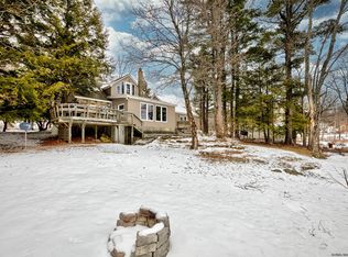 758 Taborton Rd, Sand Lake, NY 12153