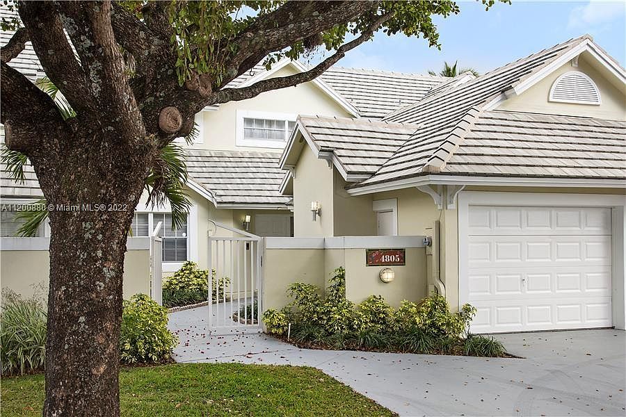 1st image of 4805 NW 98th Pl