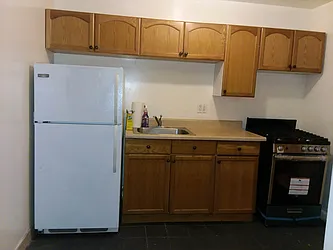 Rented by Danielle Stoller, LREB