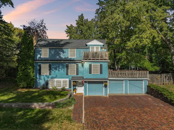 4812 Valley View Rd, Edina, MN 55424