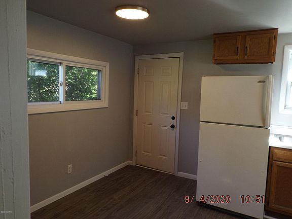 4th image of 47 Scenery Ave