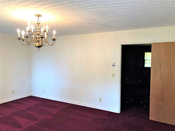 3rd image of 669 Wildwood Ln