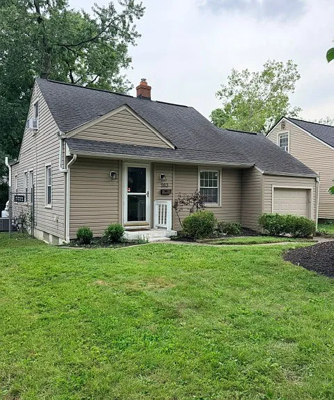 983 Sells Ave — Photo 1