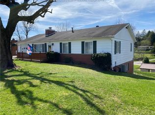 133 Morningside Dr, Elkview, WV 25071