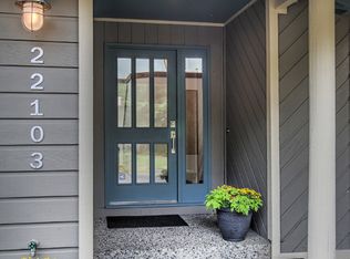 22103 NE 26th Pl, Sammamish, WA 98074