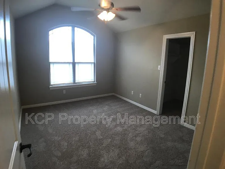 6105 Red Cedar Cir — Photo 18