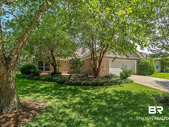 2nd image of 307 Savannah Cir