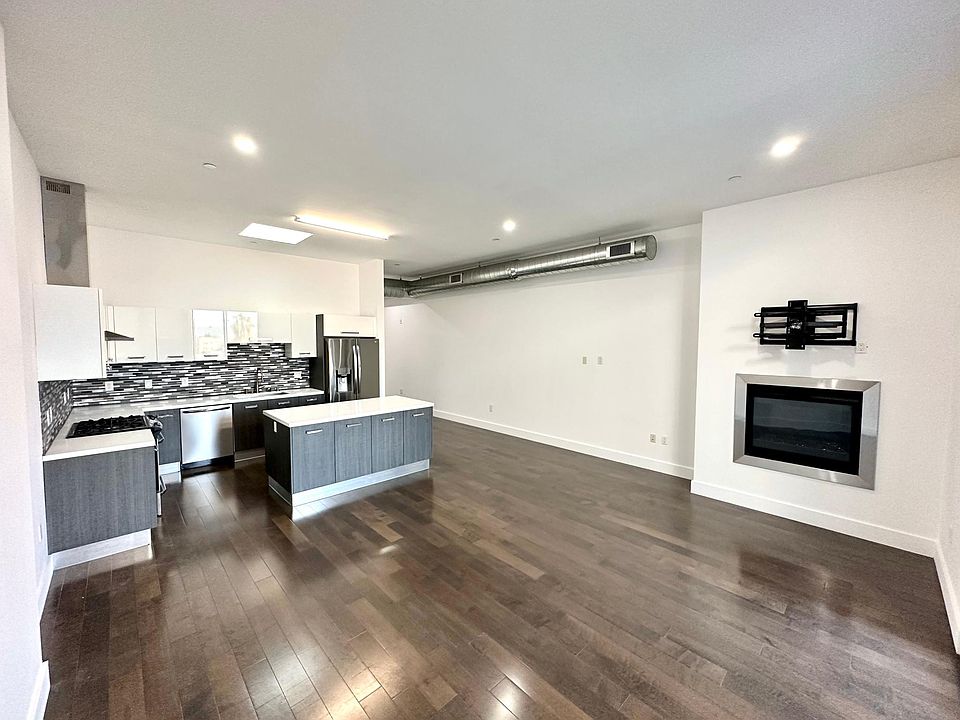 1st image of 433 Pine Ave Unit 400