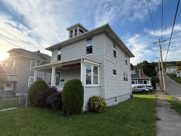 193 Harry L Dr, Johnson City, NY 13790