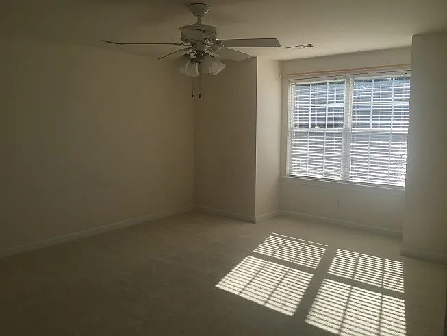4412 Chickasaw Ct — Photo 10