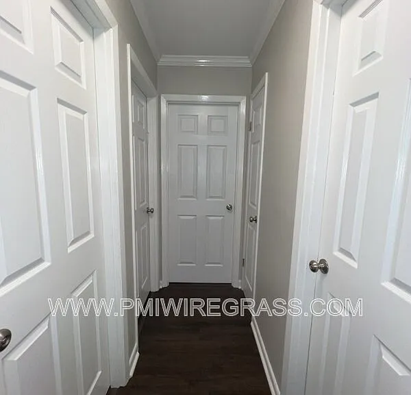 119 Sharon Ct — Photo 17
