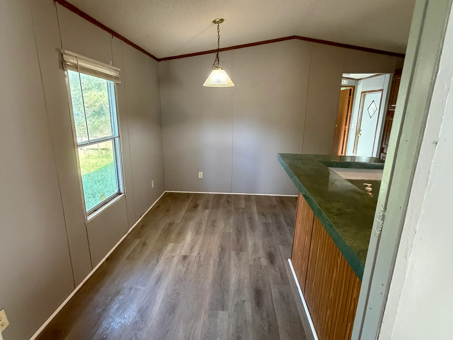 3 bed, $800 — Photo 2