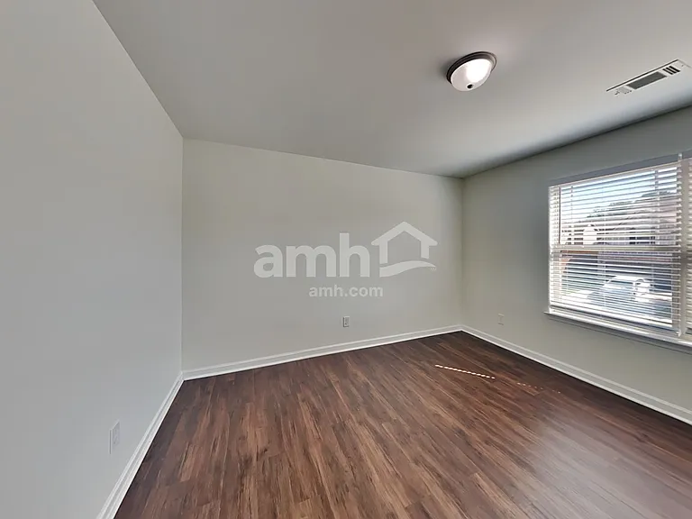 216 Leland Ln — Photo 21