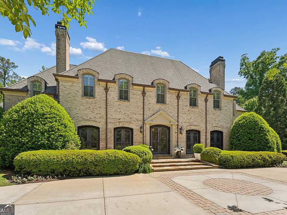 1st image of 4235 Regency Ct NW