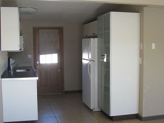 4th image of 6280 Yucca Ave APT 2