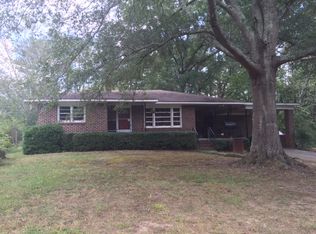 615 Green Dr, Canton, GA 30114