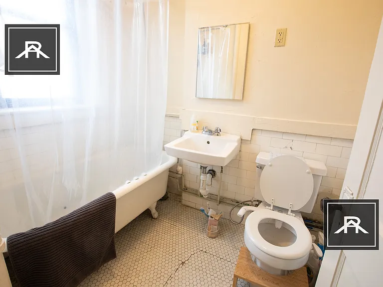 1444 Commonwealth Ave #31 — Photo 8