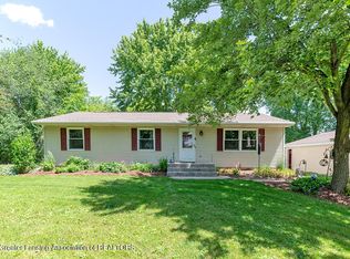 6833 E Howe Rd, Bath, MI 48808