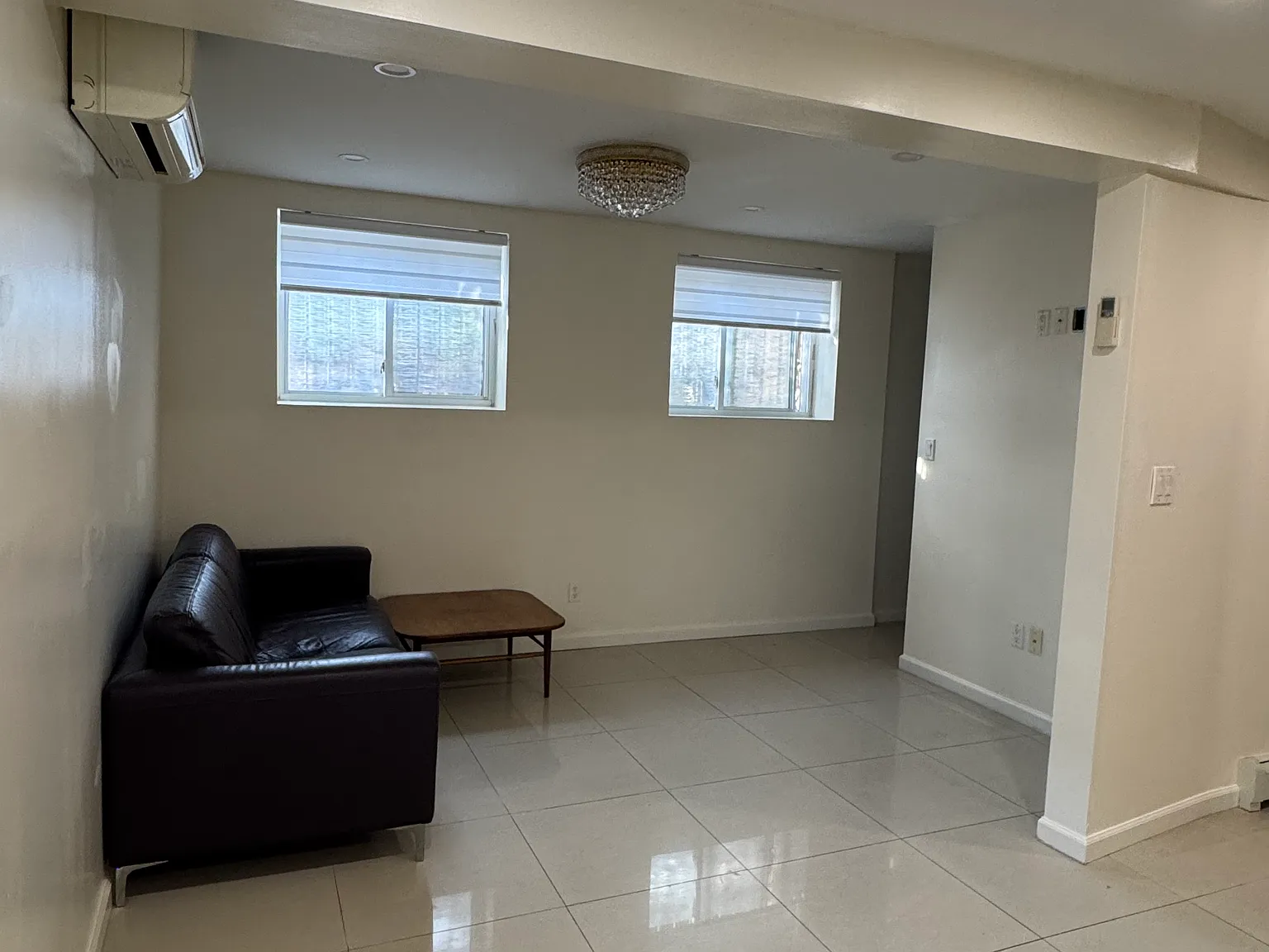 3 bed, 1100 sqft, $2,800 — Photo 2