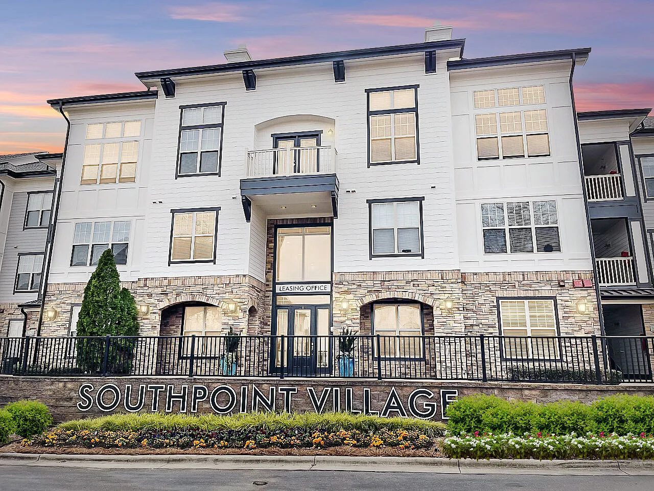 Southpoint Village — Photo 2