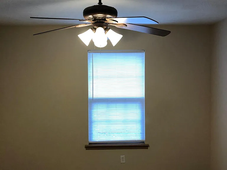 135 Bailey Cir — Photo 8