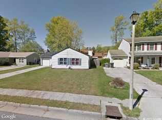 8 Lake Field Xing, Hampton, VA 23666