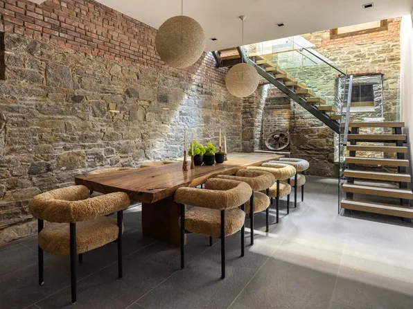 80 Washington Place image 23 of 26