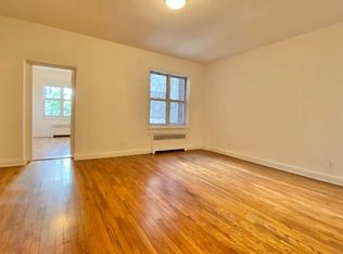 49 W 68th St #2E, New York, NY 10023