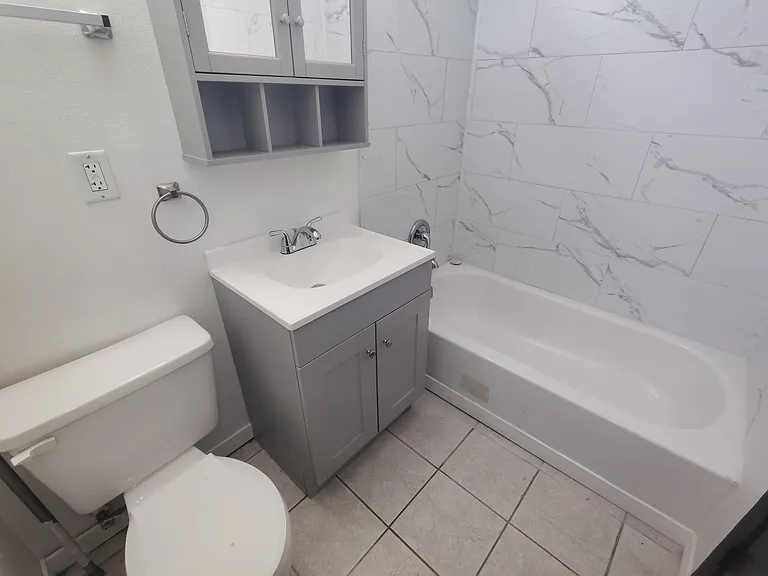 5409 Bennett St #7 — Photo 2