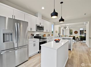 Hydra, Edmonds, WA 98026