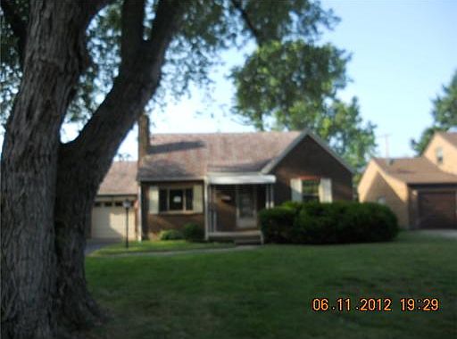 1st image of 832 Greenmount Blvd