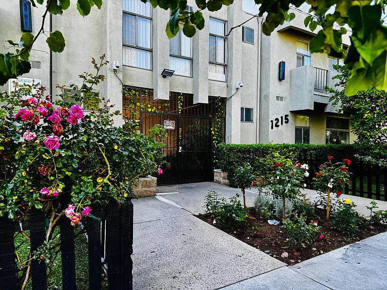 1215 N McCadden Pl #103 — Photo 6