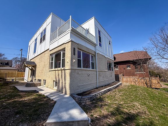4th image of 9142 S Longwood Dr