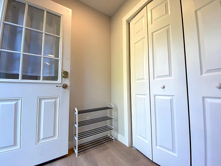 2515 E Ryan Dr #STUDIO — Photo 7