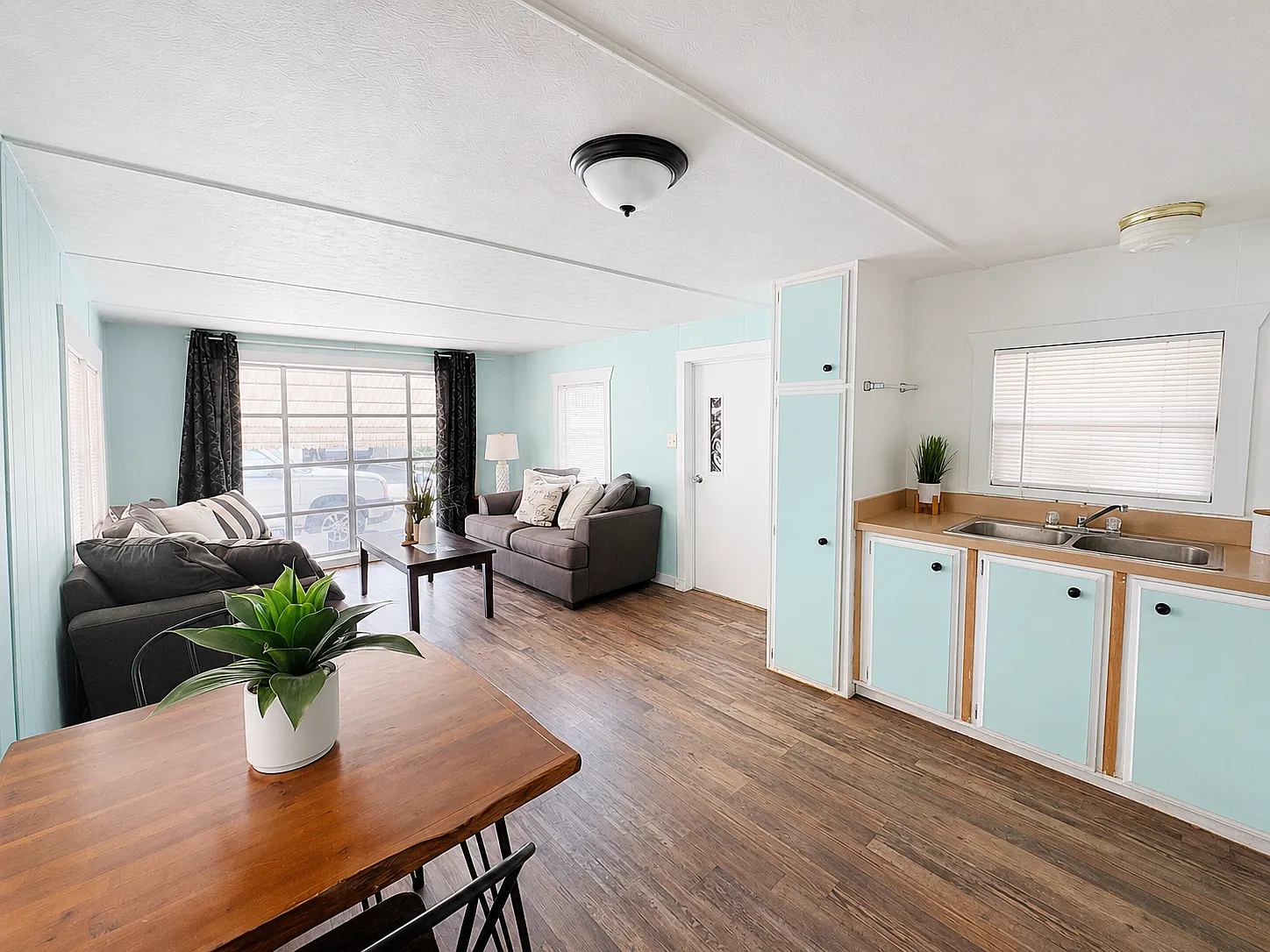 7417 Fast Ln — Photo 3
