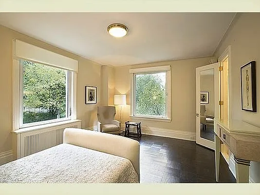 Sold by Stribling | media 16