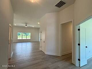 3rd image of 284 Eastwood Drive