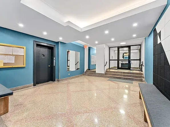 675 Academy Street image 11 of 13