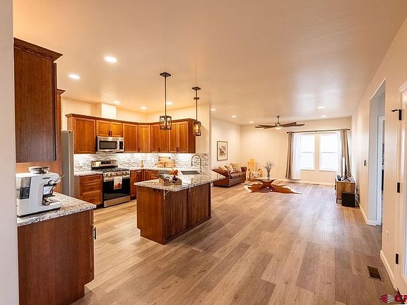 2nd image of 3415 Chestnut Drive