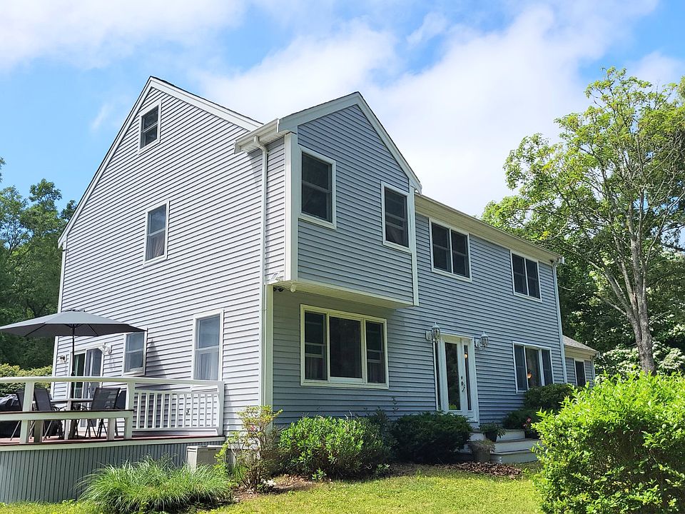 1st image of 398 Main St