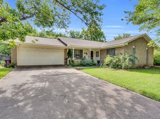 1502 Yucca St, Midlothian, TX 76065