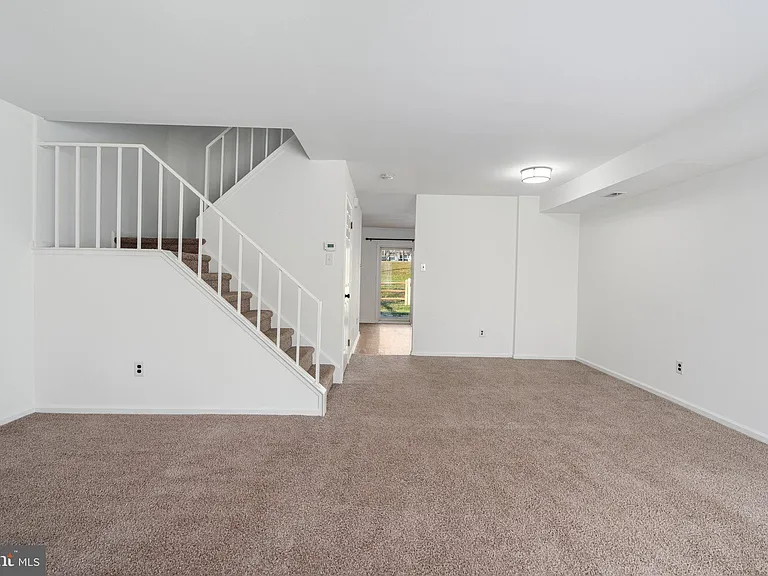 3279 Durham Pl — Photo 4