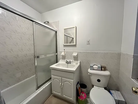 Rented by Compass | media 9