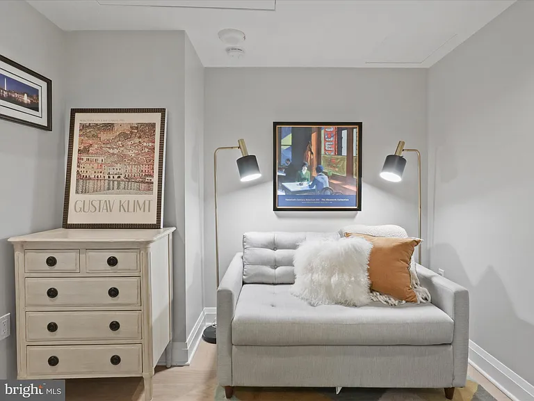 925 N Fairfax St #704 — Photo 16