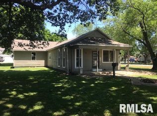 337 E Elm St, Moweaqua, IL 62550