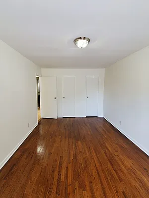 Rented by Brownstone Property Group | media 7