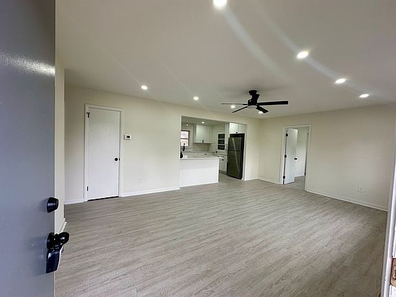 2nd image of 106 Scott Dr