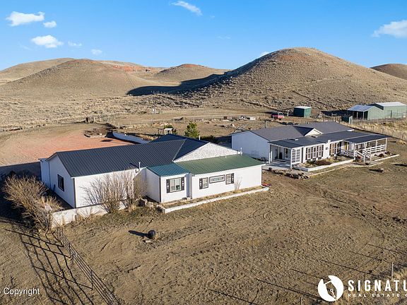 3rd image of 74 Penrose Peak Rd