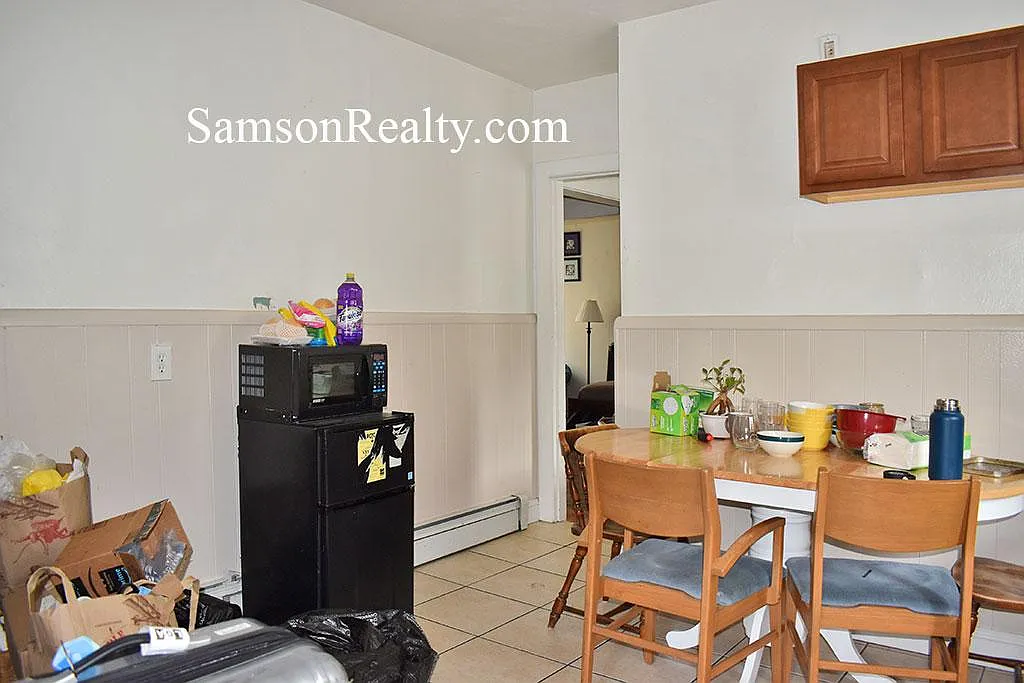 3 bed, $2,640 — Photo 3