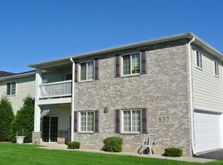 837 Boulder Trl, Racine, WI 53406